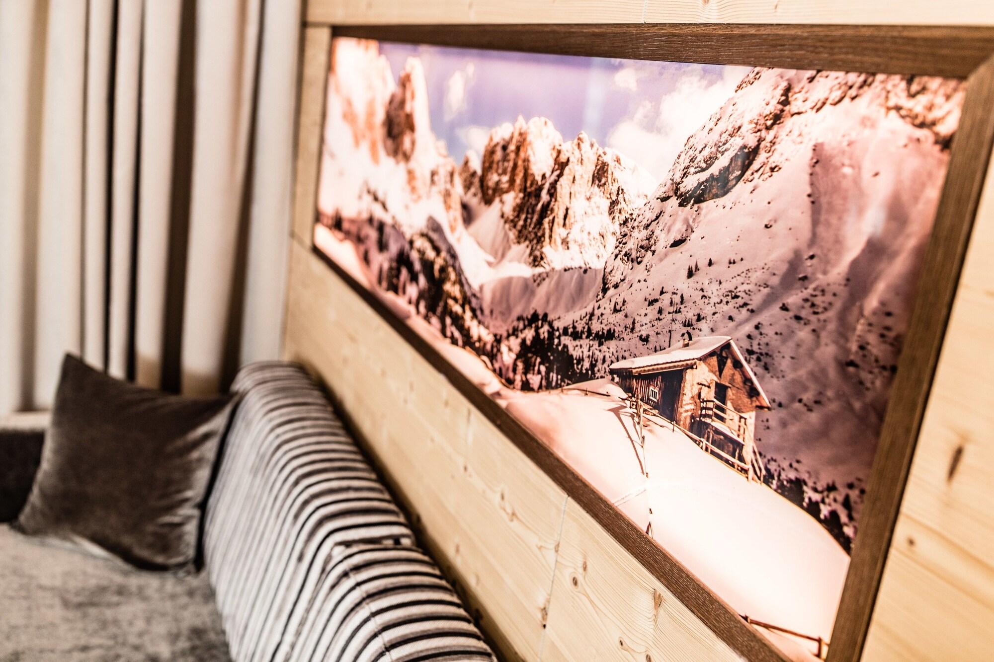 Hotel Continental Dolomites Selva di Val Gardena Exteriör bild