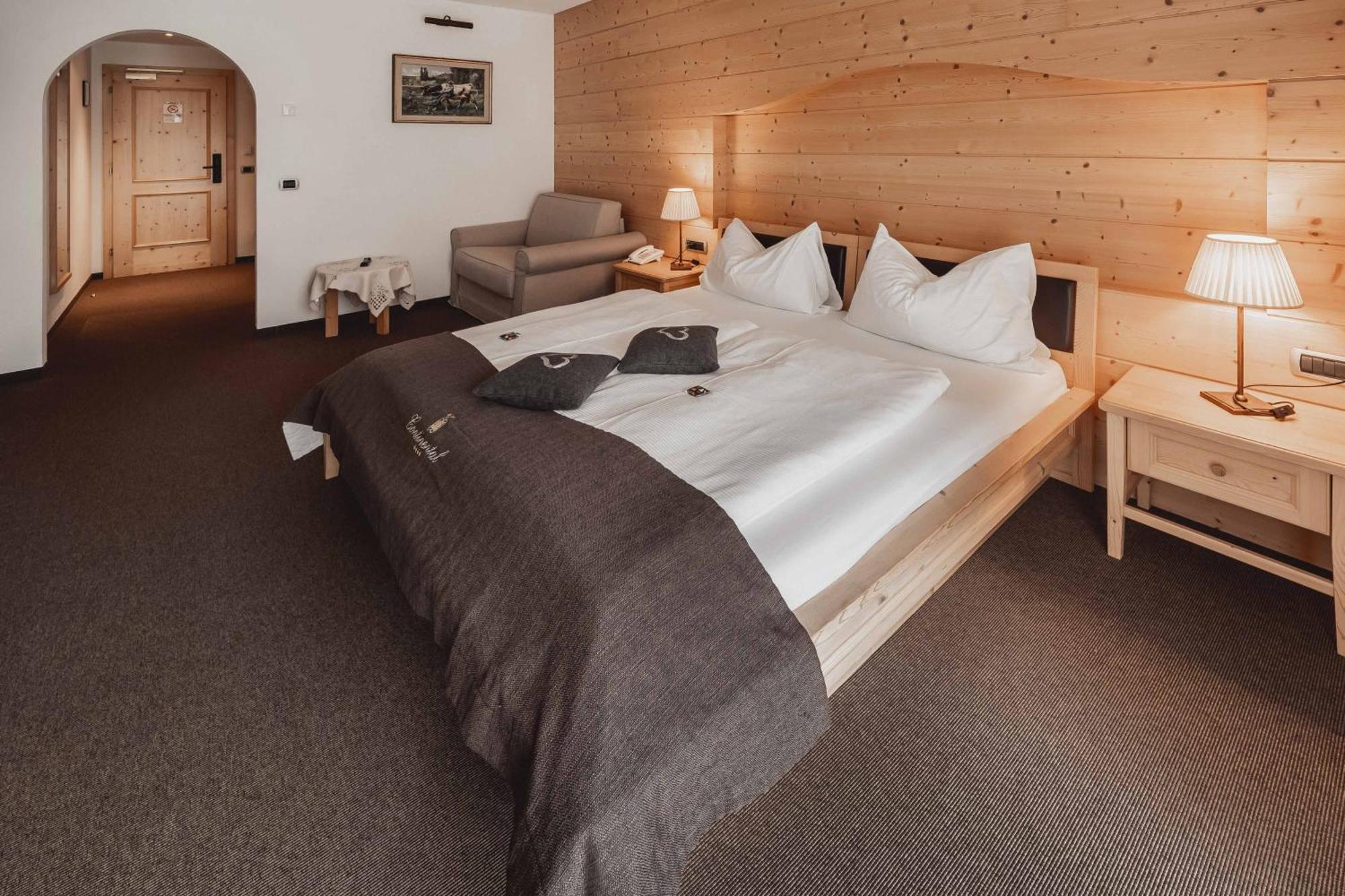 Hotel Continental Dolomites Selva di Val Gardena Exteriör bild