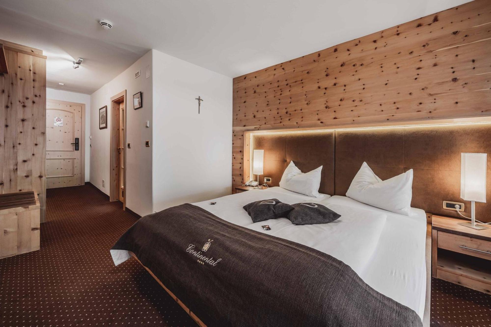 Hotel Continental Dolomites Selva di Val Gardena Exteriör bild